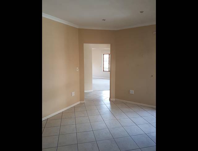3 BEDROOM SIMPLEX RENTED IN HILLCREST CENTRAL